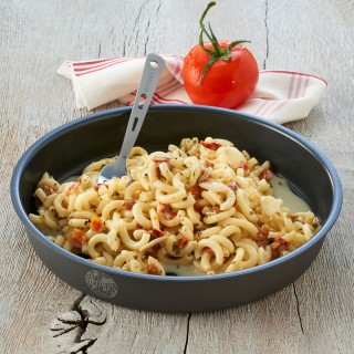 Trekn Eat Lachspesto mit Pasta