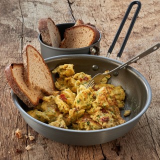 Trekn Eat Rührei mit Zwiebeln